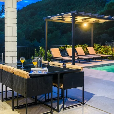 Blue Stone Holiday home Zaostrog