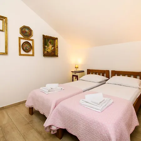 Holiday home Blue Stone