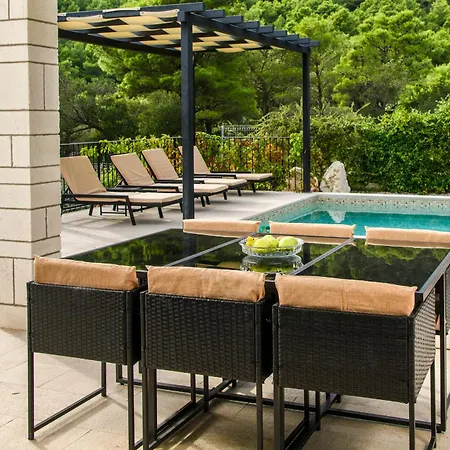 Blue Stone * Zaostrog